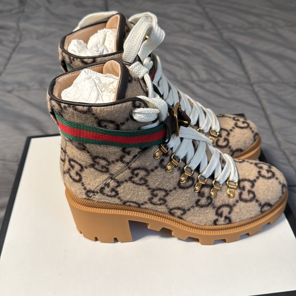 Authentic Gucci women wood boot size 7(37 us) - Picture 2 of 8